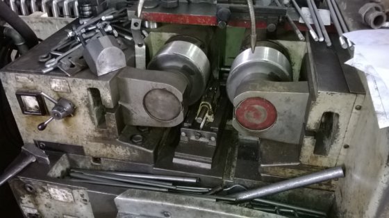 Thread rolling machine UPW-25.1