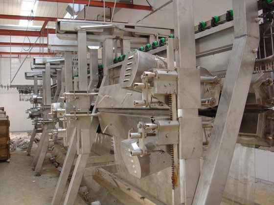 用于屠宰场屠宰设备的立式家禽屠宰机