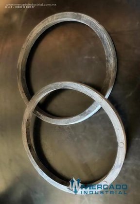 直径 4 至 9 英寸的密封套件