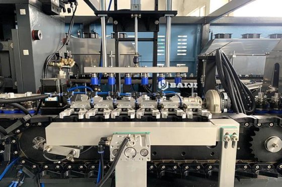 2024 お得な全自動4キャビティペットボトル純水ブロー成形機