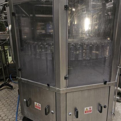 ペットボトル充填ライン