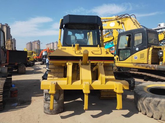 二手 Cat D6m 履带式推土机