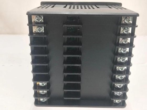 DWYER INSTRUMENTS – TEMPERATURE CONTROLLER