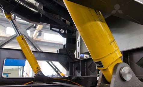 Britador móvel combinado