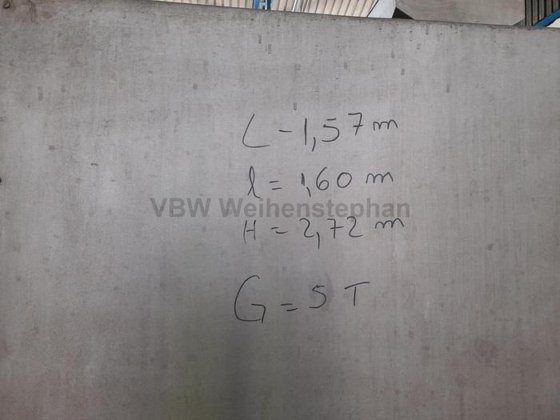 ボトル充填機とキャップ機