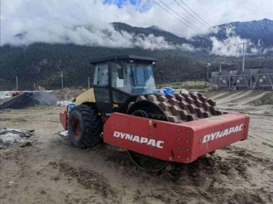 2012 dynapac 702D