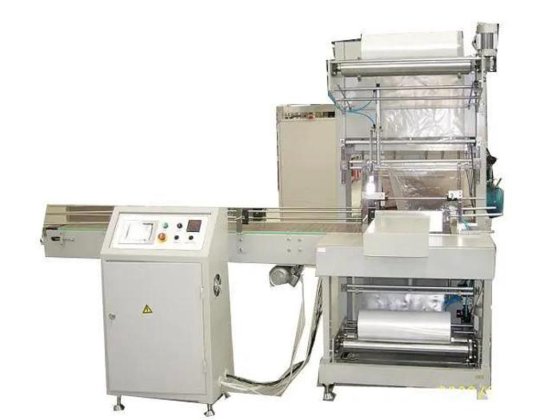 全自动液体饮料宠物塑料瓶薄膜收缩包装机