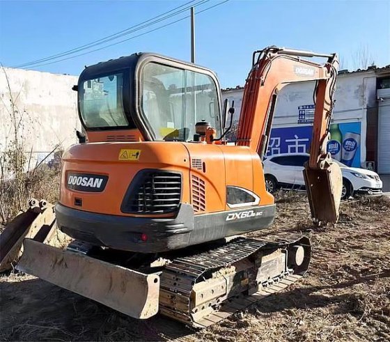 DOOSAN DX60