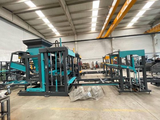 全自动混凝土砌块机/水泥砌块机