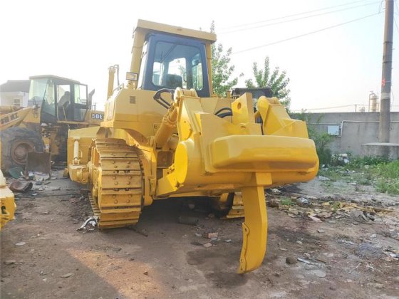 Komatsu D155AX-5