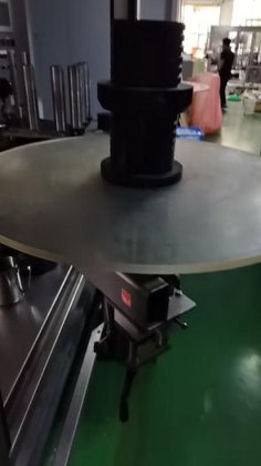 2014年克朗斯贴标机， 26000bph