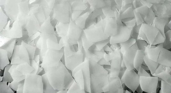 经 CE 认证的片冰机，日产 10 吨，适用于海鲜和餐厅