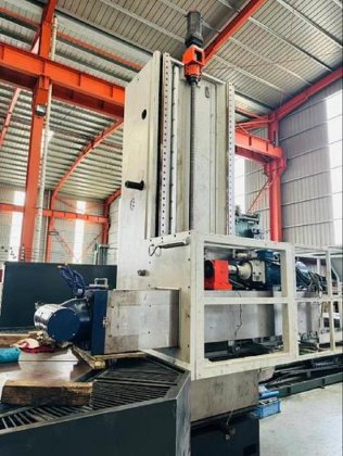 北京航空机床研所 龙门式铣销中心