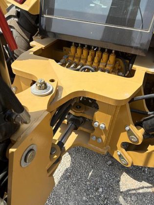 2015 CAT 420F BACKHOE LOADER