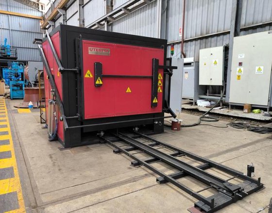 2023 ウテルナフォージプレス