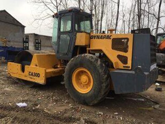DYNAPAC CA30D