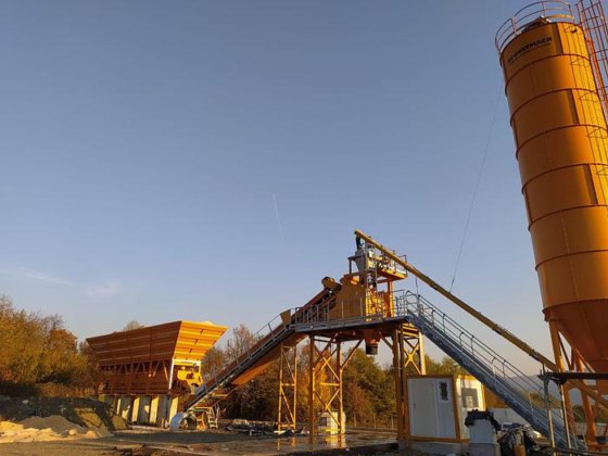 コンクリートバッチングプラント