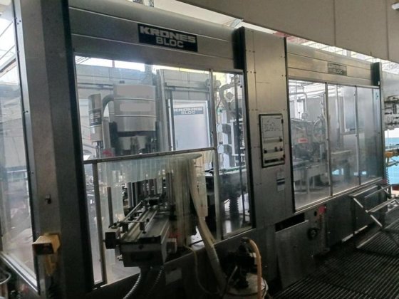 ボトル充填機/キャップ機/ラベル貼り機