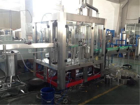 食用油塑料瓶灌装机