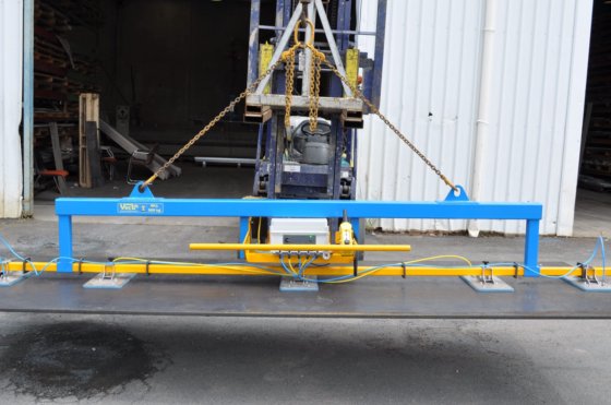 电池真空提升装置