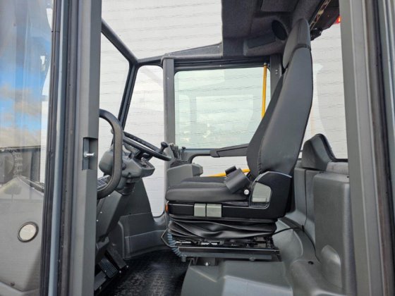 2017年卡尔玛DCF80-6柴油叉车