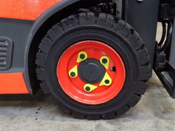 2019年林德E16C-02 - TRIPLEX电动三轮叉车