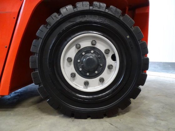 2018款卡尔玛ECG70-6电动四轮叉车