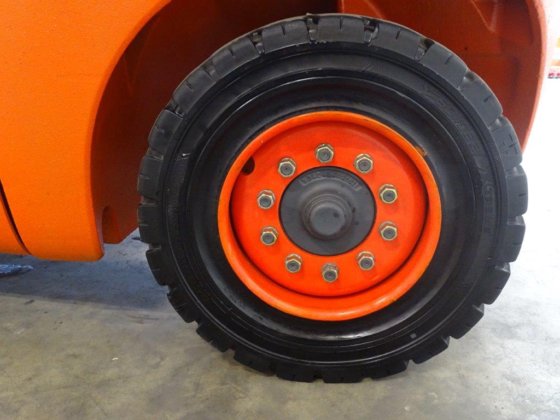 2015年林德H50D-02集装箱室内叉车 TRIPLEX 柴油叉车