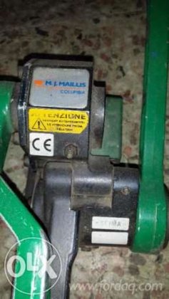 Metal band Strapping device in
