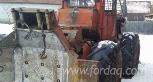 Forest Tractor Romania in Remetea,