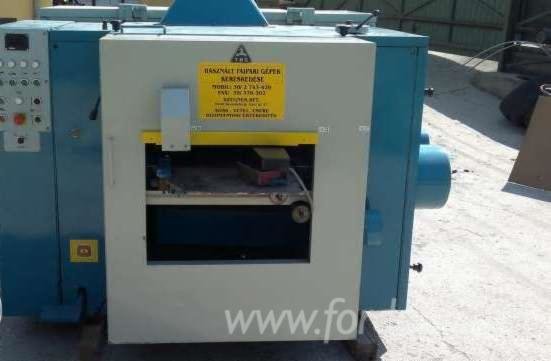 Moulding Machines For Three- And