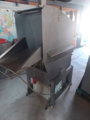 马古里特222型冷冻肉切碎机