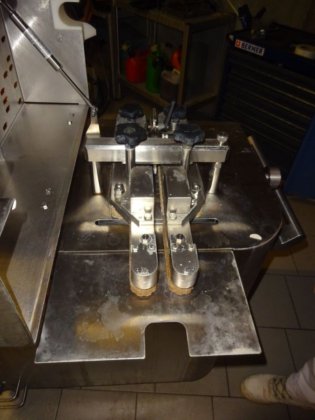 伊诺特WT99- IT-M型香肠分离机