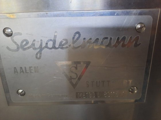 赛德尔曼D130型自动粉碎机