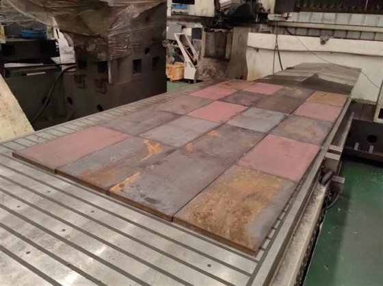 Estop 立式铣床 Vm-2014nc CNC 立式铣床