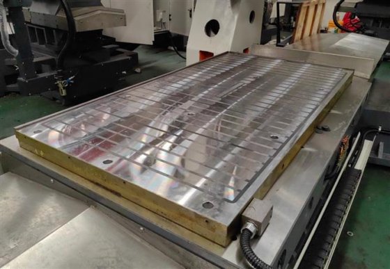 Estop 立式铣床 Vm-2014nc CNC 立式铣床