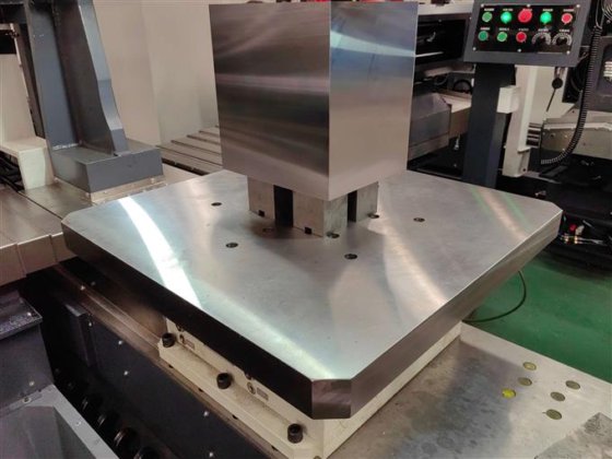 Estop Th-700nc 中国制造商廉价数控双面铣床