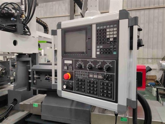 エストップ複式フライス盤 Th-3013nc CNCヘッド移動型複式フライス盤