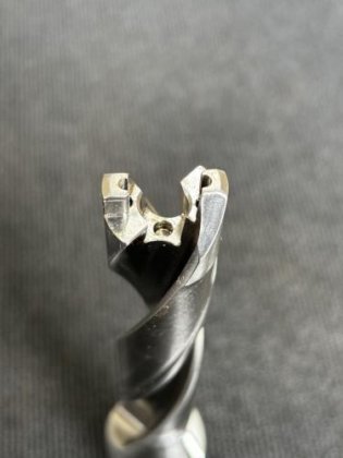 タンガロイ TID220F25-5