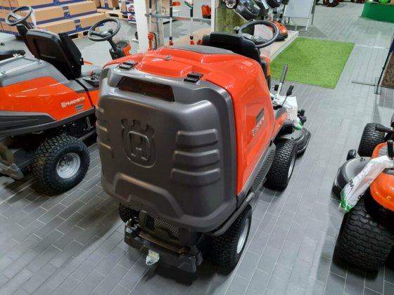 Gebraucht Husqvarna Rider RC 318 T Aufsitzmäher inkl. Combi 103