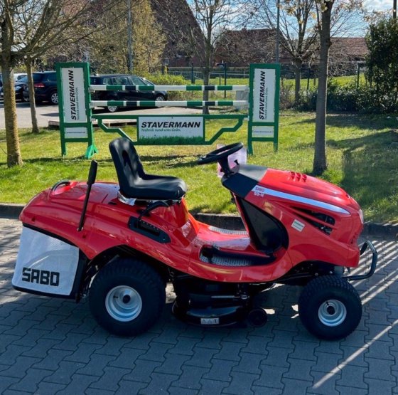 Gebraucht SABO 93H Rasentraktor / Aufsitzrasenmäher 2Zylinder Motor