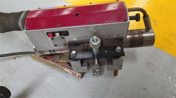 轨道式 MIG 焊机，Schmidgruber 机械制造公司的焊接设备