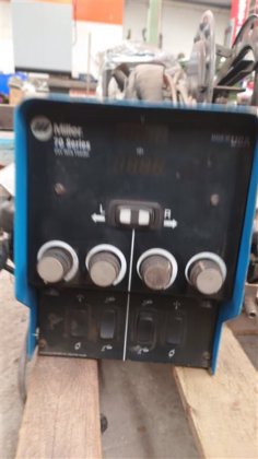 米勒 S74D MIG 焊接设备