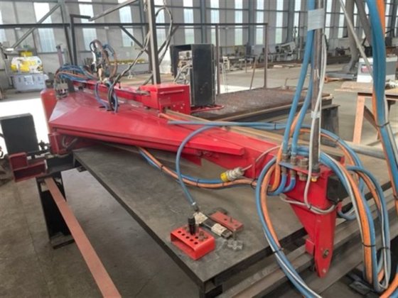 中银西屋型材机