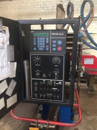 中银西屋型材机