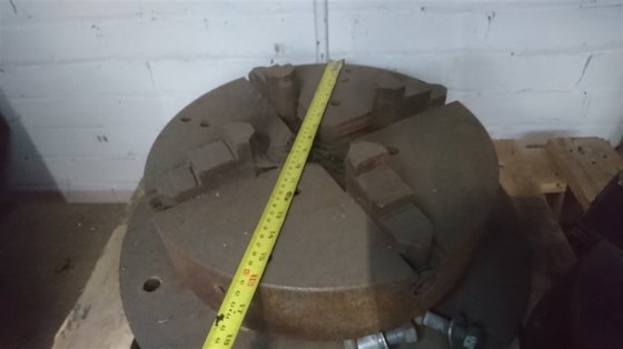 用于夹持焊接件定位器的卡盘