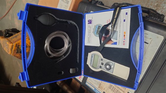 世伟洛克 M200 轨道焊接设备