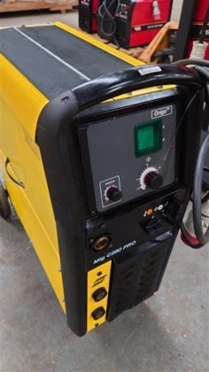 伊萨 Origo MIG 焊接设备