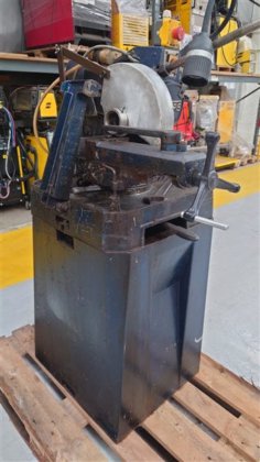 Fabris 冷圆下拉锯 240 伏机床