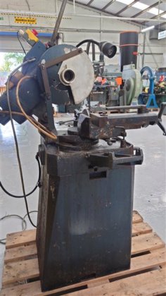 Fabris 冷圆下拉锯 240 伏机床